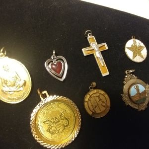 Pendant's or Charm's